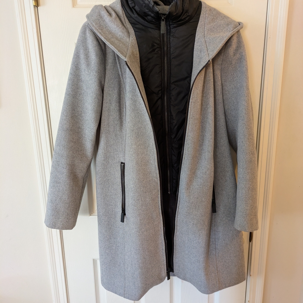 Kenneth Cole Gray and Black Women's Coat